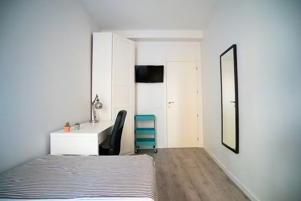 Calle de Andrés Borrego, Madrid, Community of Madrid 28004 - Photo 1