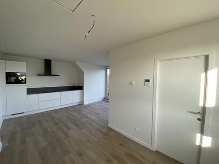 Prachtig gerenoveerd dakappartement op een toplocatie - Photo 2