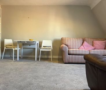 2 Bed Flat, Cave Street, BS2 - Photo 2