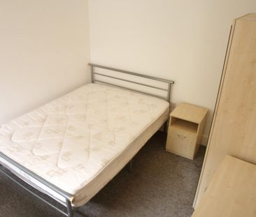 5 bedroom terraced house to rent - Photo 5