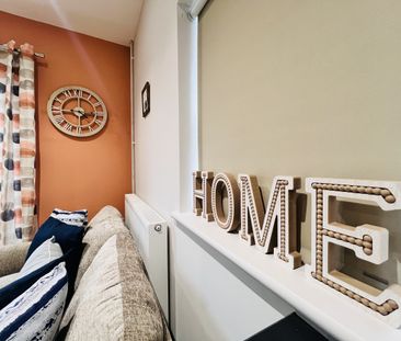 BEDROOM 3 – LARGE DOUBLE ENSUITE - Photo 5