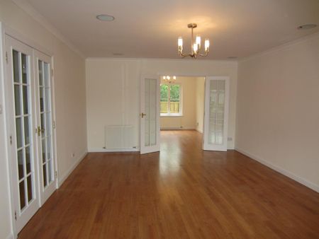 5 bedroom detached house to rent - Photo 4