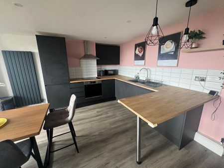 2 bedroom flat to rent - Photo 3