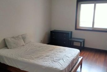 Apartamento T1 luminoso na Rua Henrique de Sousa Reis no Porto