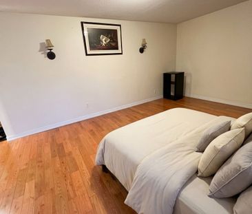 For Lease - 35 Waite Crescent, Whitchurch-Stouffville, Ontario - Photo 4