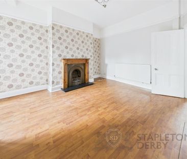 3 Bedroom Terraced House for Rent - Photo 1