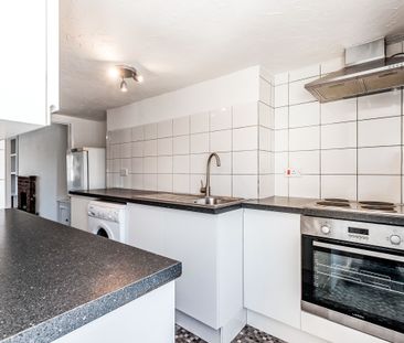 1 bedroom flat to rent Bedford Row, Worthing - Photo 1
