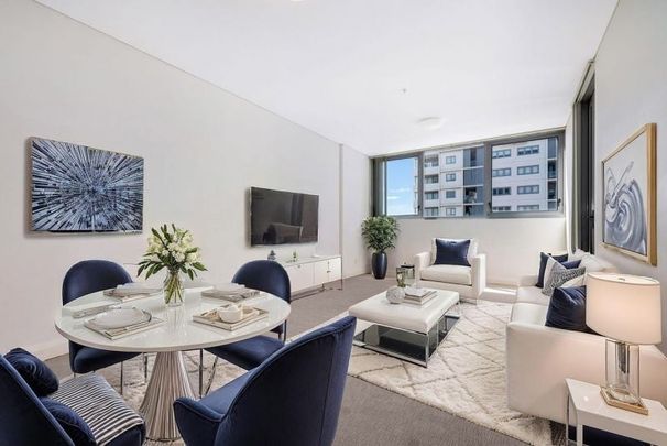Bright & Spacious 1-Bedroom Haven | Stunning City Views | Prime Hurstville Location - Photo 1