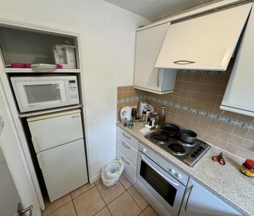 Studio to rent - Photo 5