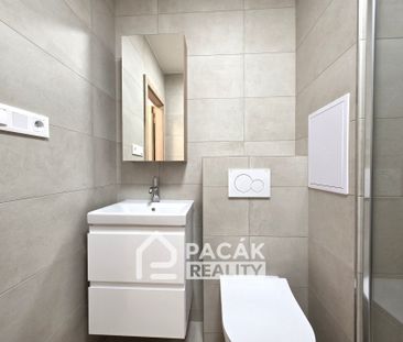 Pronájem zrekonstruovaného bytu 1+1 s balkónem v Olomouci, ul. Hran... - Photo 5