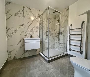 4 bedroom semi-detached house to rent - Photo 6