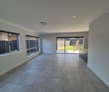 Brand New Family Home - Photo 1