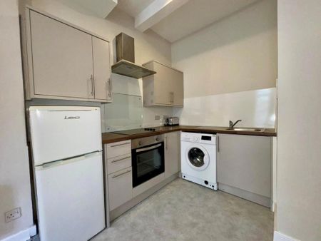 1 bedroom flat to rent - Photo 4