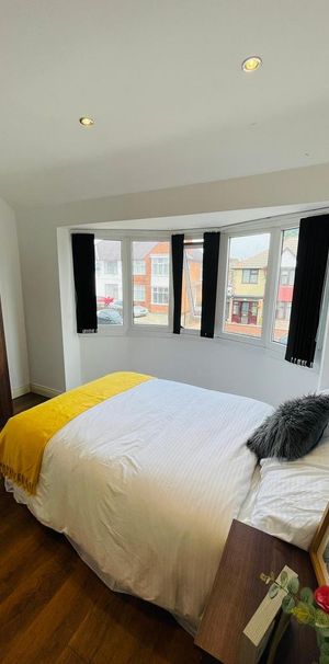 1 bedroom in a house share to rent - Photo 1