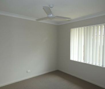 CENTRALLY LOCATED 4 BEDROOM FAMILY HOME - Photo 5