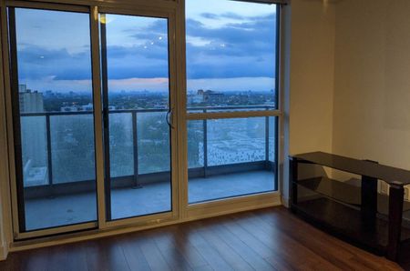 For Lease - 210 Simcoe Street Unit# 2204, Toronto, Ontario - Photo 4