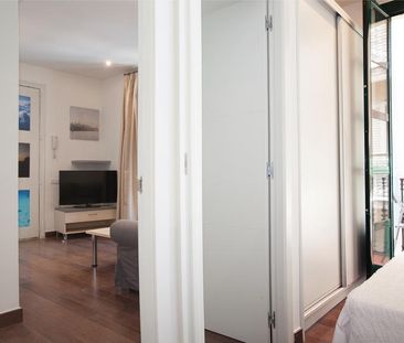 Functional Apartment near Passeig del Born - Photo 4