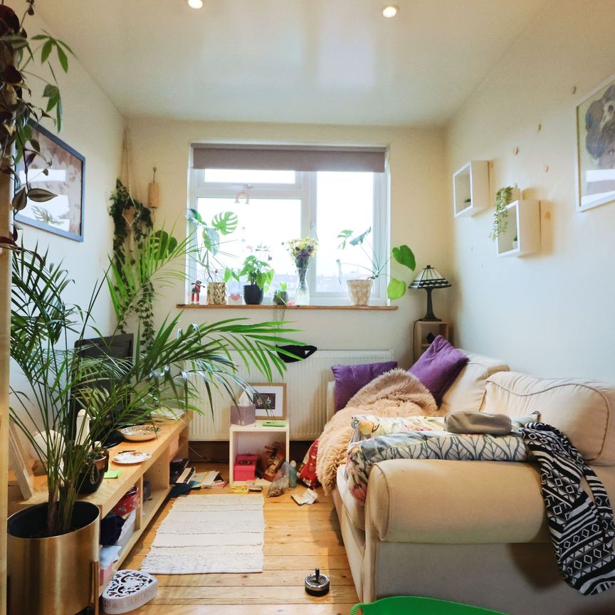 6 Bedroom Home – Student Let - Photo 1