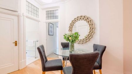 Park Road, St Johns Wood, London, NW8 7HY - Photo 4