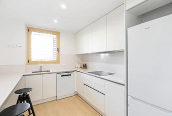 Carrer de Pi i Margall, Badalona, Catalonia 08912