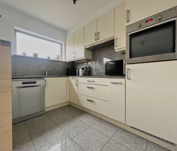 Lichtrijke gezinswoning met 3 slpks nabij centrum! - Foto 3