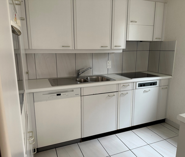 Helle 4.5-Zimmerwohnung im Erdgeschoss mit Terasse - Photo 4