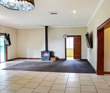 271 River Road, Forbes NSW 2871 - Photo 2