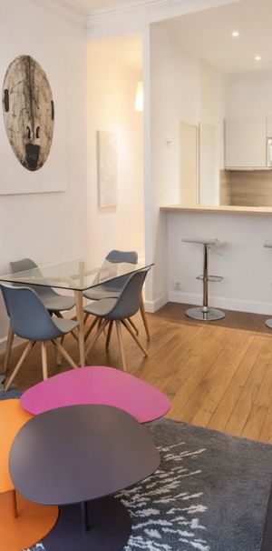 Triangle d'Or : Élégant 2 pièces dans un immeuble haussmannien - Photo 1