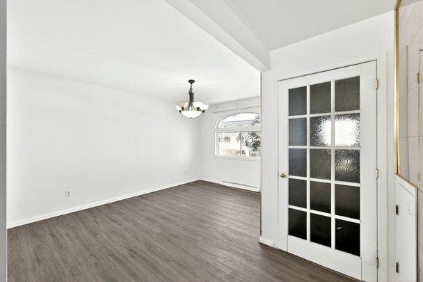 Appartement à louer - Laval (Laval-des-Rapides) - Photo 1
