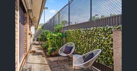 Stylishly Refurbished 3 Bed Homette in a Quiet, Leafy City-Fringe Pocket - Photo 5