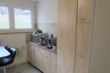 Appartement de 3.5 pièces avec balcon et ascenseur - Photo 3