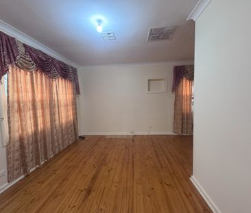 Three bedroom home - Photo 1