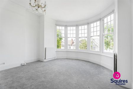 5 bedroom semi-detached house to rent - Photo 2