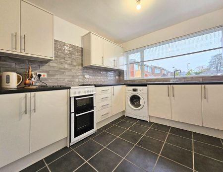 3 bedroom semi-detached house to rent - Photo 5