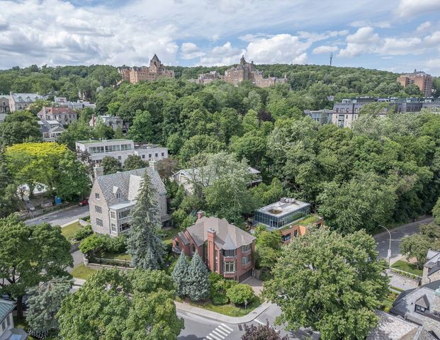 À louer / Maison à étages - Photo 1
