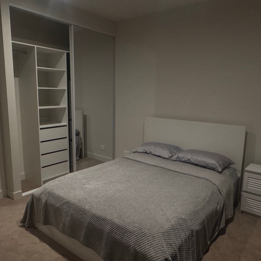 Flemington - Photo 1