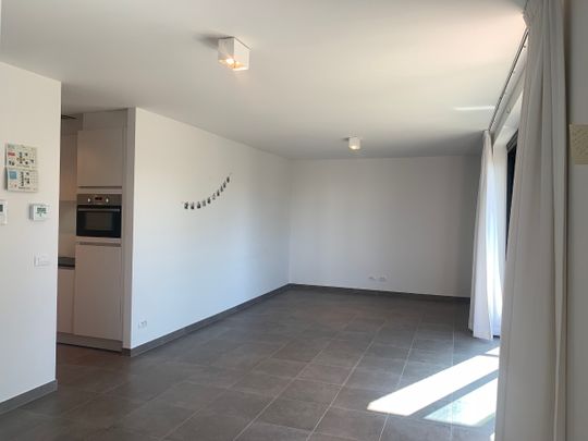 Modern appartement in centrum Veurne - Photo 1
