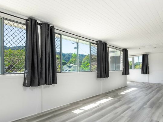 201 Woodward Street, Whitfield QLD 4870 - House For Rent | Domain - Photo 1