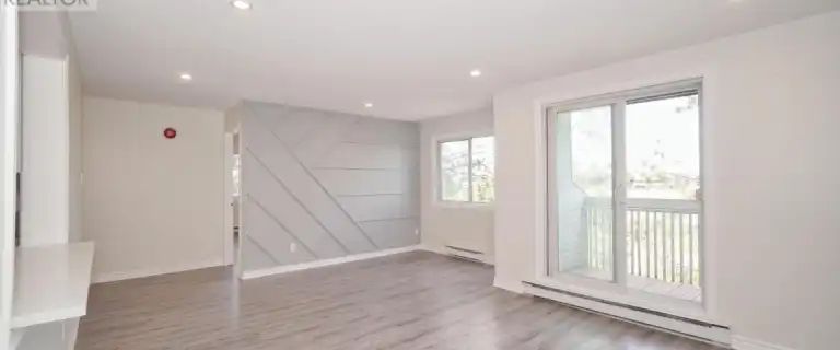 303 - 214 VIEWMOUNT DRIVE | 303 - 214 VIEWMOUNT DRIVE, Ottawa - Photo 1