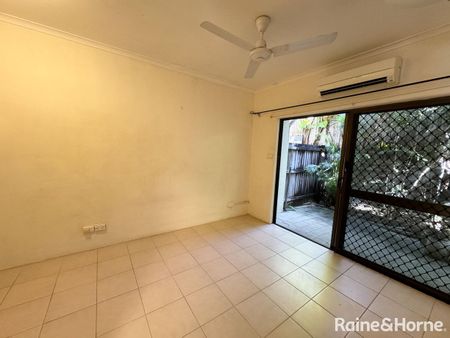 2 BEDROOM : 2 BATHROOM : UNFURNISHED : CLOSE TO TOWN & BEACH - Photo 5