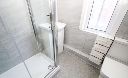 Lucas Street, Woodhouse, LS6 2JD, Leeds - Photo 5