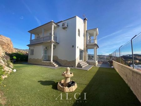 4 room luxury Villa for rent in Rincón de la Victoria, Andalusia - Photo 5