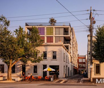 Setting the bar for luxury in South Melbourne - Photo 6