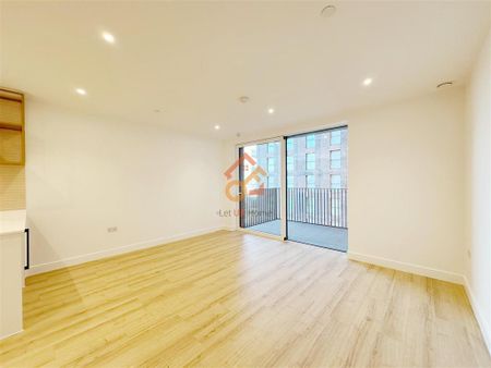 1 bedroom flat to rent - Photo 2