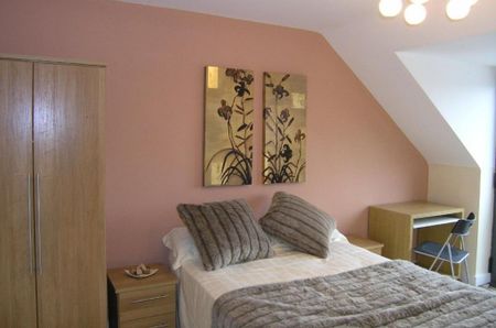 4 bedroom house to rent - Photo 2