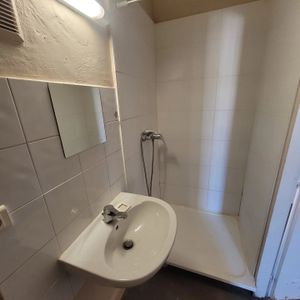 Location Appartement 2 pièces 30m² PERTUIS 84120 - Photo 2