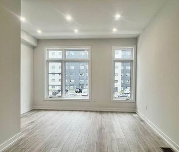For Lease - 18 Akil Thomas Gardens, Toronto, Ontario - Photo 2
