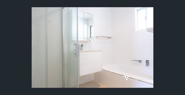 Perfect Family Living with Space, Comfort & Great Outdoor Entertaining - Photo 1