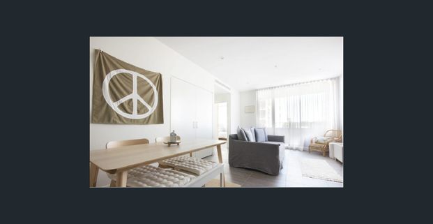 Exceptional 1 Bedroom apartment that blends ultimate convenience with serene waterfront charm. - Photo 1