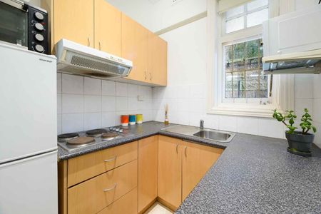 4/15 East Crescent Street McMahons Point - Photo 3